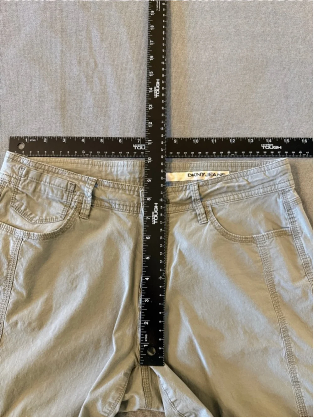 olive green DKNY Jeans women's roll-up tab shorts size 6